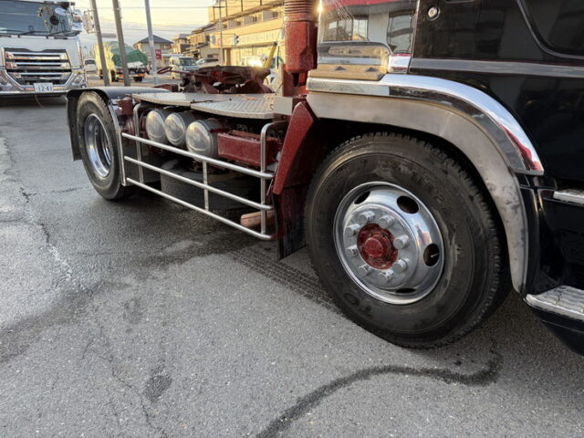 日野：テラヴィ：ハイルーフ：トレーラーヘッド：架装多数：ブタ鼻：後輪エアサス