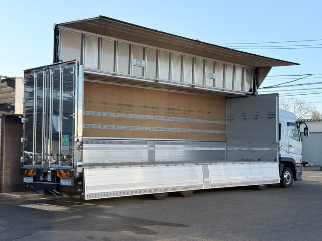 17スーパーグレート：ハイルーフ：ウィング：ステンレス多数：リア門口ステンレス