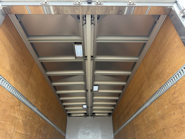 日野：17レンジャー：ハイルーフ：ウィング：6200ワイド：リア門口ステンレス