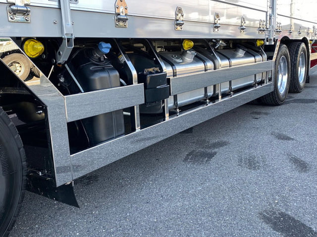 【660】R2　登録済未使用車　17スーパーグレート　ウィング　サイドバンパーステンレス