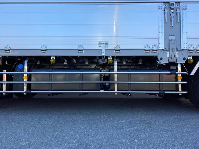 【527】UDトラックス　クオン　カスタム　ハイルーフ　ウィング　門口ステンレス