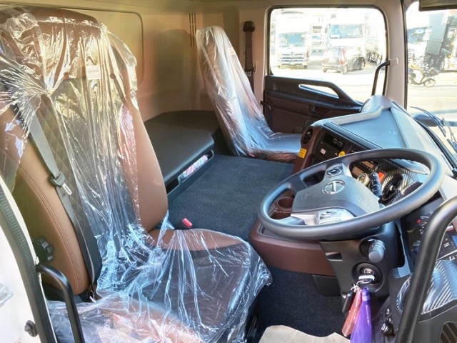 【553】日野　17プロフィア　ハイルーフ　ウィング　格納ゲート　門口ステンレス