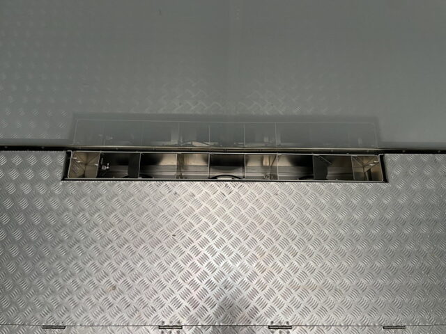 日野　17プロフィア　冷凍バン　ジョロダー4列　キーストン床　サブエンジン　TU85SA　格納ゲート