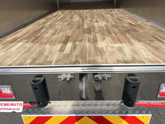 いすゞ　ギガ　登録済み未使用車　ハイルーフ　リア門工ステンレス　アルミホイール