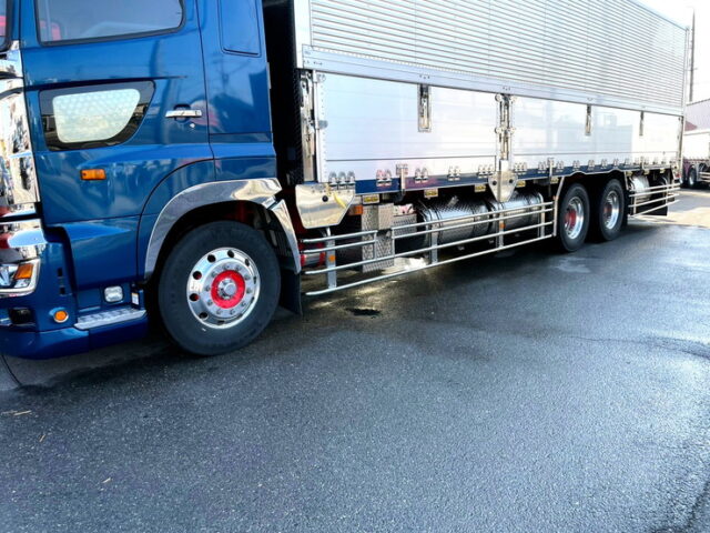 17プロフィア　ハイルーフ　ウィング　造りボディ　90アオリ　ステンレス多数　7速MT