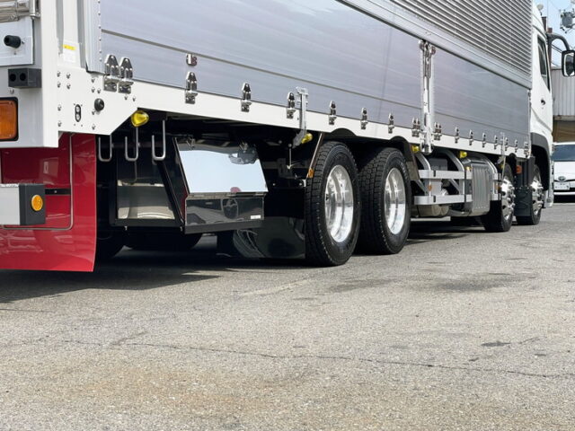 17スーパーグレート　未使用　ハイルーフ　ウィング　総輪エアサス　プレミアムライン　428馬力