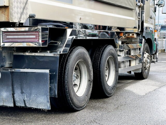 日野　17プロフィア　ダンプ　5300×2200　E13C　前出しバンパー　昇降機付き　電動コボレーン