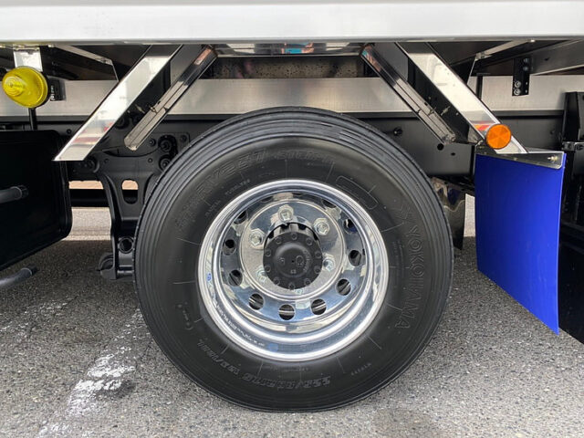 【825】R3　17レンジャー　6200ワイド　冷凍バン　エアサス　ゲート付　低温設定