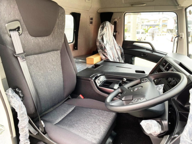 【660】R2　登録済未使用車　17スーパーグレート　ウィング　サイドバンパーステンレス