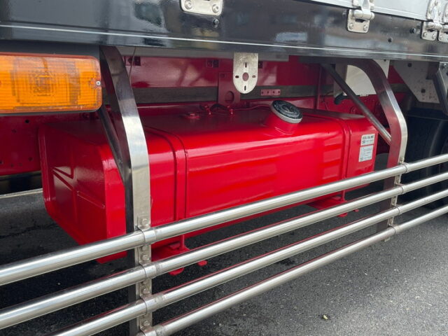 【895】H13　フォワード　冷凍ウィング　6200ワイド　リーフサス　生エンジン　6速