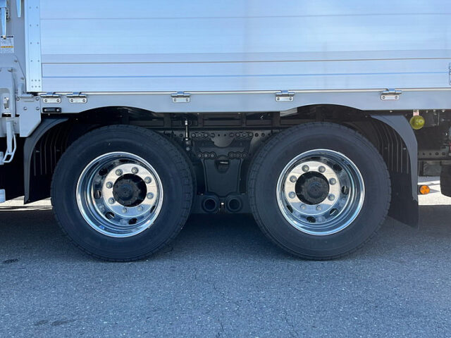 【957】R3　17プロフィア　ハイルーフ　ウィング　門口ステンレス　未使用車　