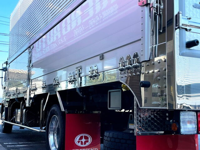 【764】R3　17レンジャー　造りボディ　冷凍ウィング　6500ボディセミワイド　エアサス　90アオリ