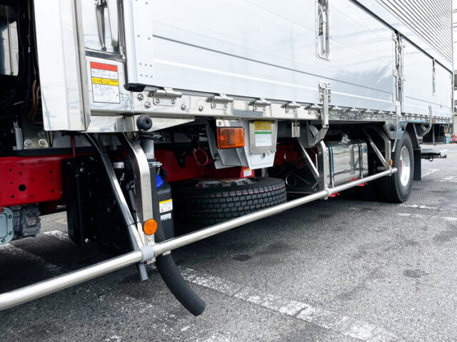 【955】R3　17レンジャー　冷凍ウィング　ワイド　造りボディ　格納ゲート　エアサス　ステンレス床