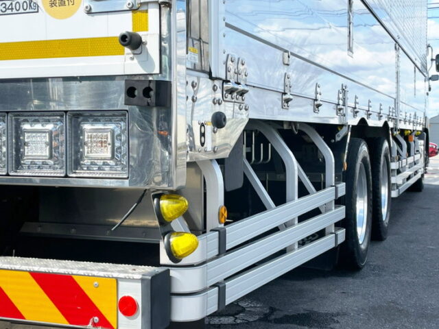 【1112】H29　クオン　ハイルーフ　ウィング　リア門口ステンレス　総輪エアサス