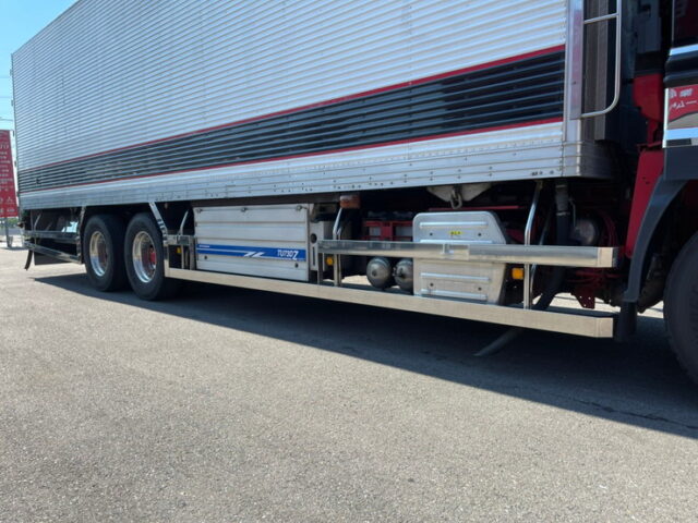 【1208】H29　ギガ　ハイルーフ　冷凍バン　サブエンジン　ジョロ4　キーストン　横扉2枚