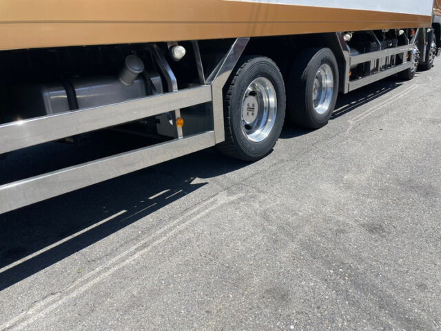 【1468】H28　スーパーグレート　ハイルーフ　冷凍バン　サブエンジン　格納ゲート　レール移動式間仕切り