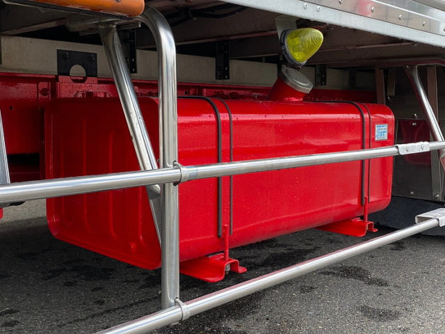 【621】H20　ファイター　エアサス　冷凍バン　横扉