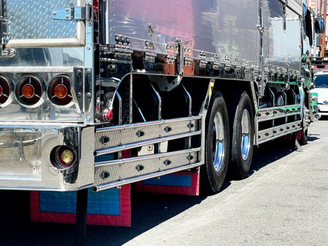 【1517】H15　ギガ　ハイルーフ　冷凍ウィング　造りボディ　1M10アオリ　キャデラックバンパー　410馬力