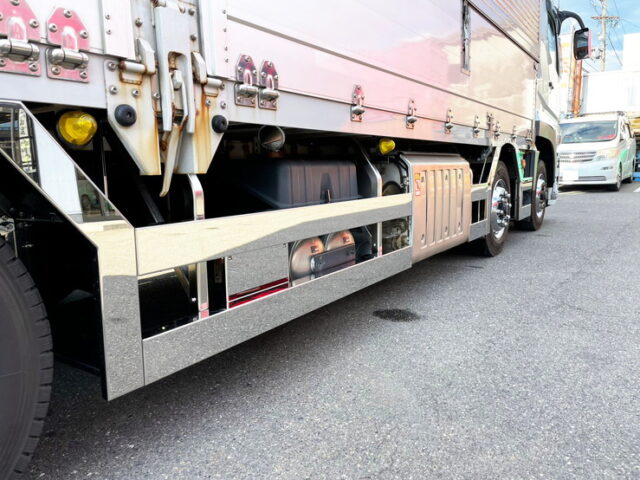 【1465】R2　17スーパーグレート　ハイルーフ　ウィング　アートフレンド新品架装(サイドバンパーフェンダー)