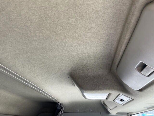 三菱ふそう　スーパーグレート　アルミウィング　７MT　リアエアサス　木床　380馬力