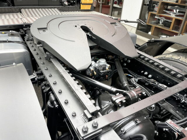 17スーパーグレート　トレーラーヘッド　スライドカプラー　未使用　E尺　460馬力　プレミアムライン