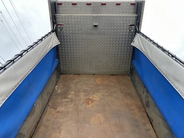 日野　デュトロ　標準幅　10尺　ダンプ　架装多数　エアー式バンパー昇降機　150馬力