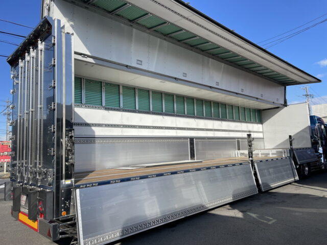 令和4年式 トレクス製 3軸 段付きトレーラーウィング リフトアクスル 後軸残し