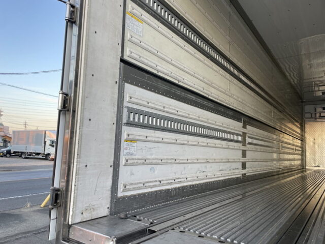 日野　プロフィア　冷凍ウィング　10輪　ジョロ4キーストン　7速　380馬力