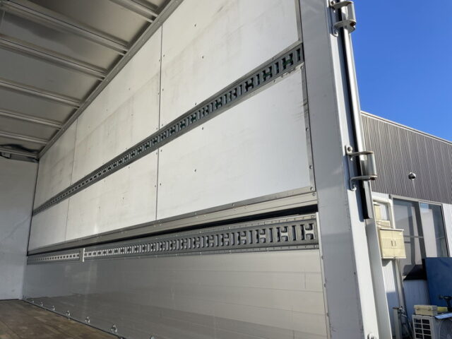 日野　17レンジャー　ハイルーフ　ウィング　6200ワイド　エアサス　240馬力