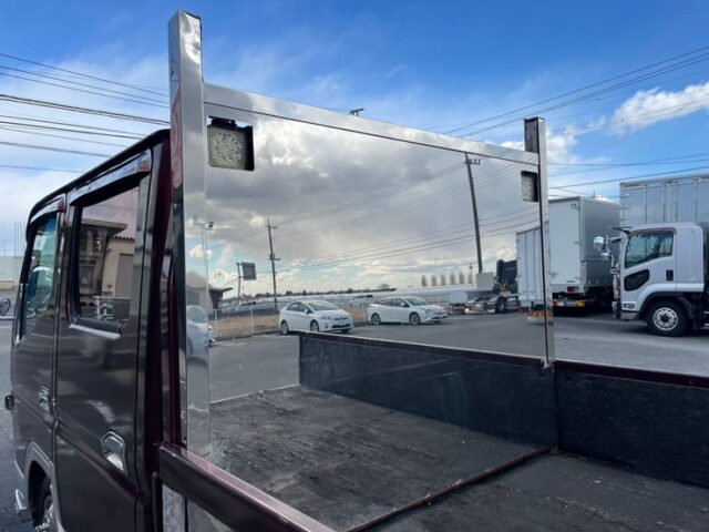 三菱ふそう:キャンター:Wキャブ:5MT:110馬力:6人乗り