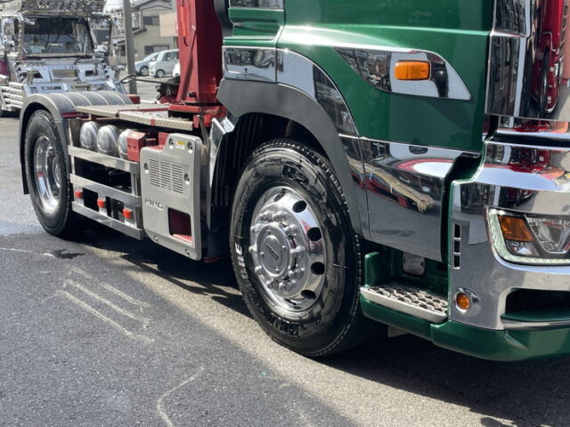 日野:17プロフィア:ハイルーフ:トレーラーヘッド:PTO付:ダンプレバー:メッキ多数