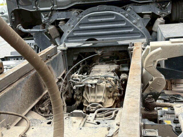 日野：17プロフィア：ダンプ：5300×2300：メッキ多数：7速MT：380馬力：電動コボレーン