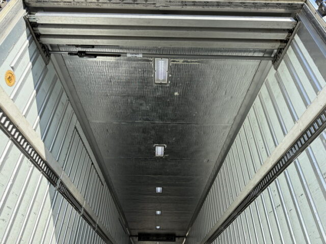 日野：プロフィア：冷凍バン：メッキ多数：サブエンジン：ジョロ4キーストン