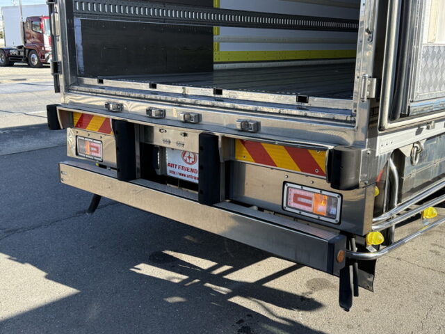 日野：17プロフィア：冷凍バン：メッキ多数：サブエンジン：ジョロ4キーストン