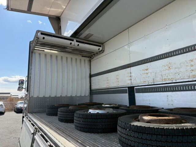 日野:プロフィア:ハイルーフ:冷凍ウィング:架装多数:ボディ枠ステンレス