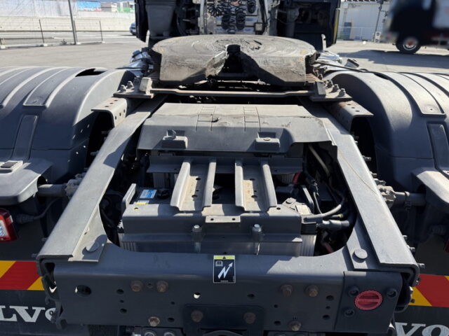 【委託販売】VOLVO:トレーラーヘッド:シングル:アルミホイール:架装多数