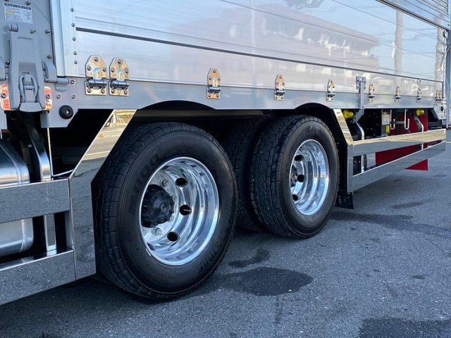 【660】R2　登録済未使用車　17スーパーグレート　ウィング　サイドバンパーステンレス