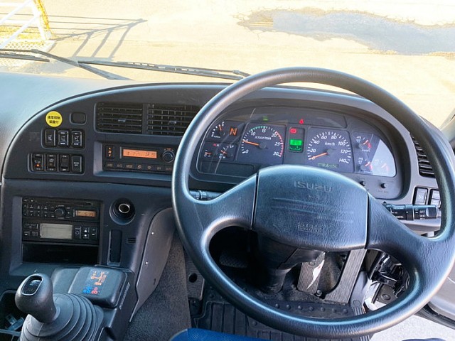 【582】いすゞ　ギガ　冷凍ウィング　総輪エアサス　サブエンジン　ジョロダー4列