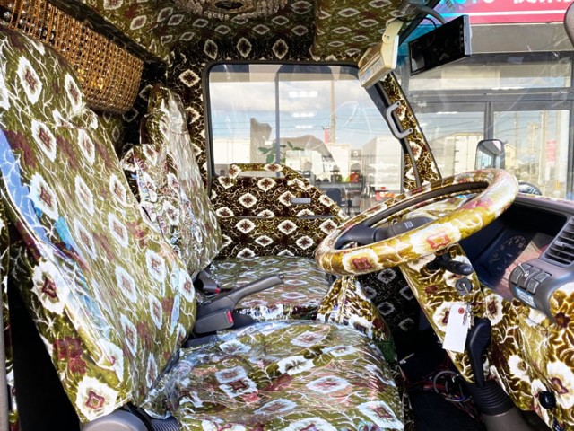 【590】いすゞ　エルフ　平ボディ　背抜き　マニ割り