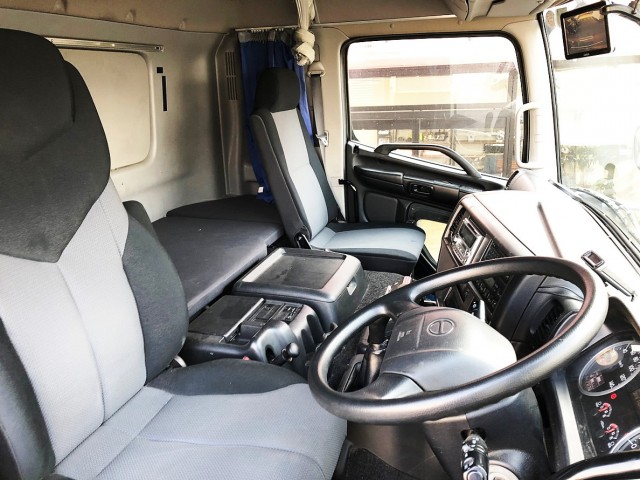 【369】日野プロフィア　高床　冷凍ウィング　床アルミ縞