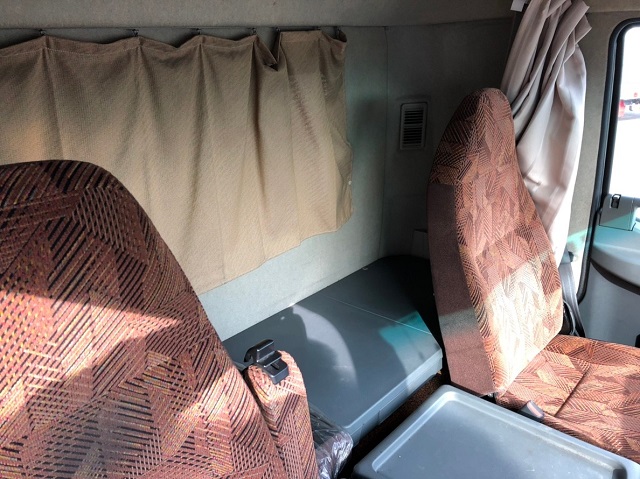 【286】三菱ふそうファイター　セミワイド　アルミウイング　リアエアサス