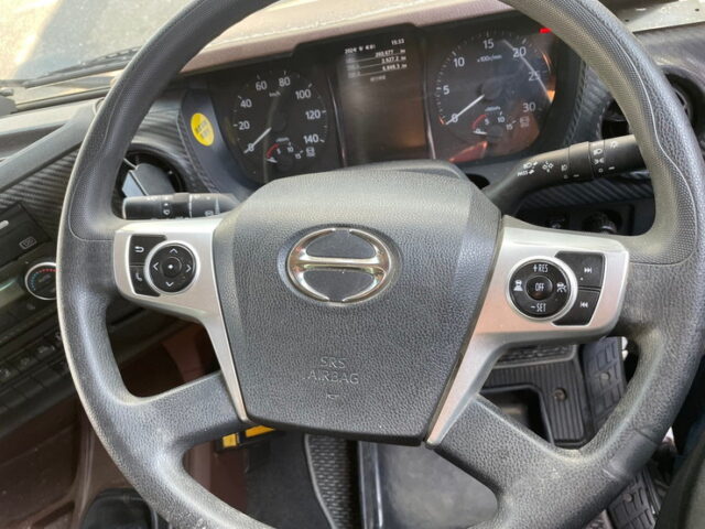 日野　17プロフィア　ダンプ　ハイルーフ　Ｌゲート　メッキ多数