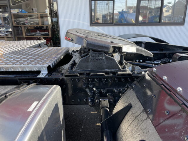 三菱ふそう　17スーパーグレート　トラクターヘッド　E尺　460馬力　リアエアサス　ハイルーフ　プレミアム