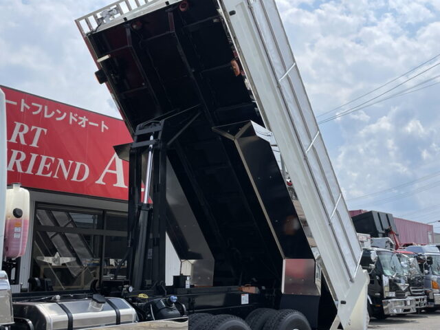 17スーパーグレート　ダンプ　5100×2200　未使用　新品ステンレス架装　7速MT　新明和ボデー