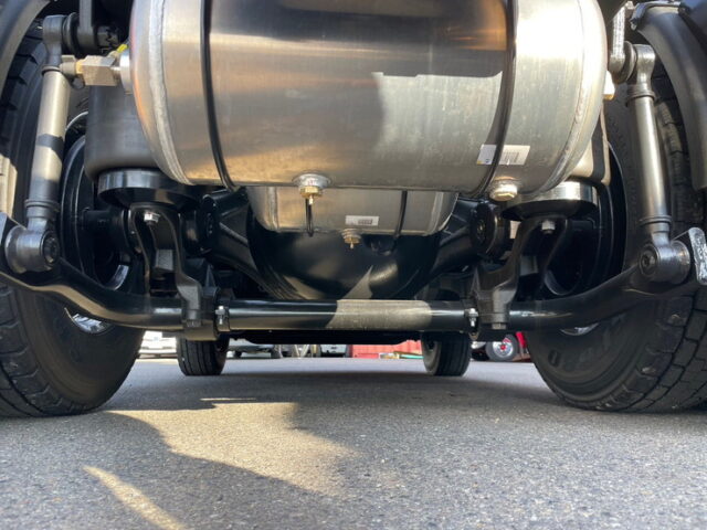 【1665】R6　17スーパーグレート　トレーラーヘッド　ハイルーフ　D尺　460馬力　未使用　第5輪荷重11.500㎏　プレミアムライン