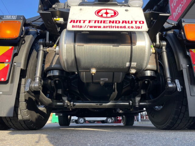 17スーパーグレート　トレーラーヘッド　ハイルーフ　未使用　E尺　460馬力　第5輪荷重11.500㎏　プレミアムライン