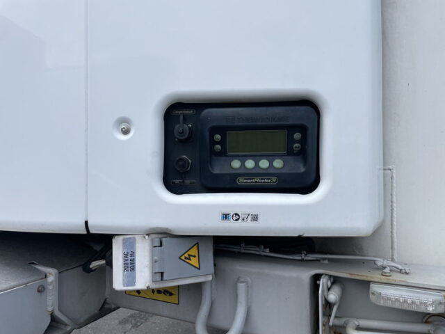 日本フルハーフ　3軸　トレーラーコンテナ冷凍車　リフトアクスル(後軸残し)　SLX i 400　エアサス