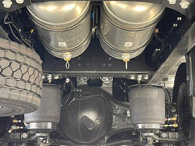 【957】R3　17プロフィア　ハイルーフ　ウィング　門口ステンレス　未使用車　