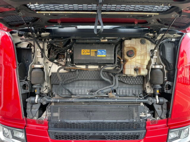 スカニア　R450　トレーラーヘッド　スライドカプラー　アルミホイール　ブタ鼻