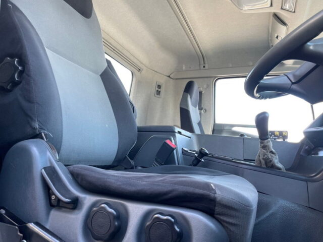 スーパーグレート　ダンプ　5300×2300　ステンレス多数